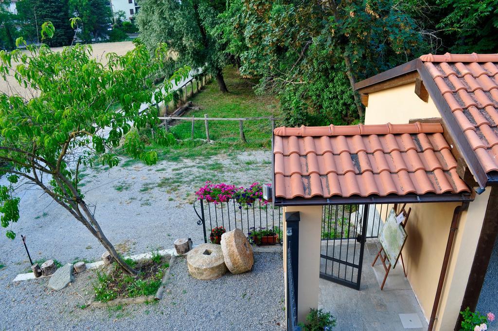Le Macine Relais Bed and Breakfast Cairo Montenotte Buitenkant foto